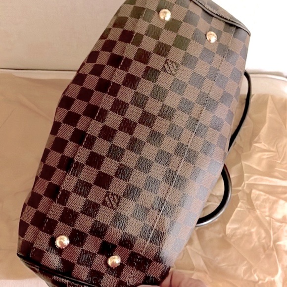 TRENDY SATCHEL - Picture 7 of 9